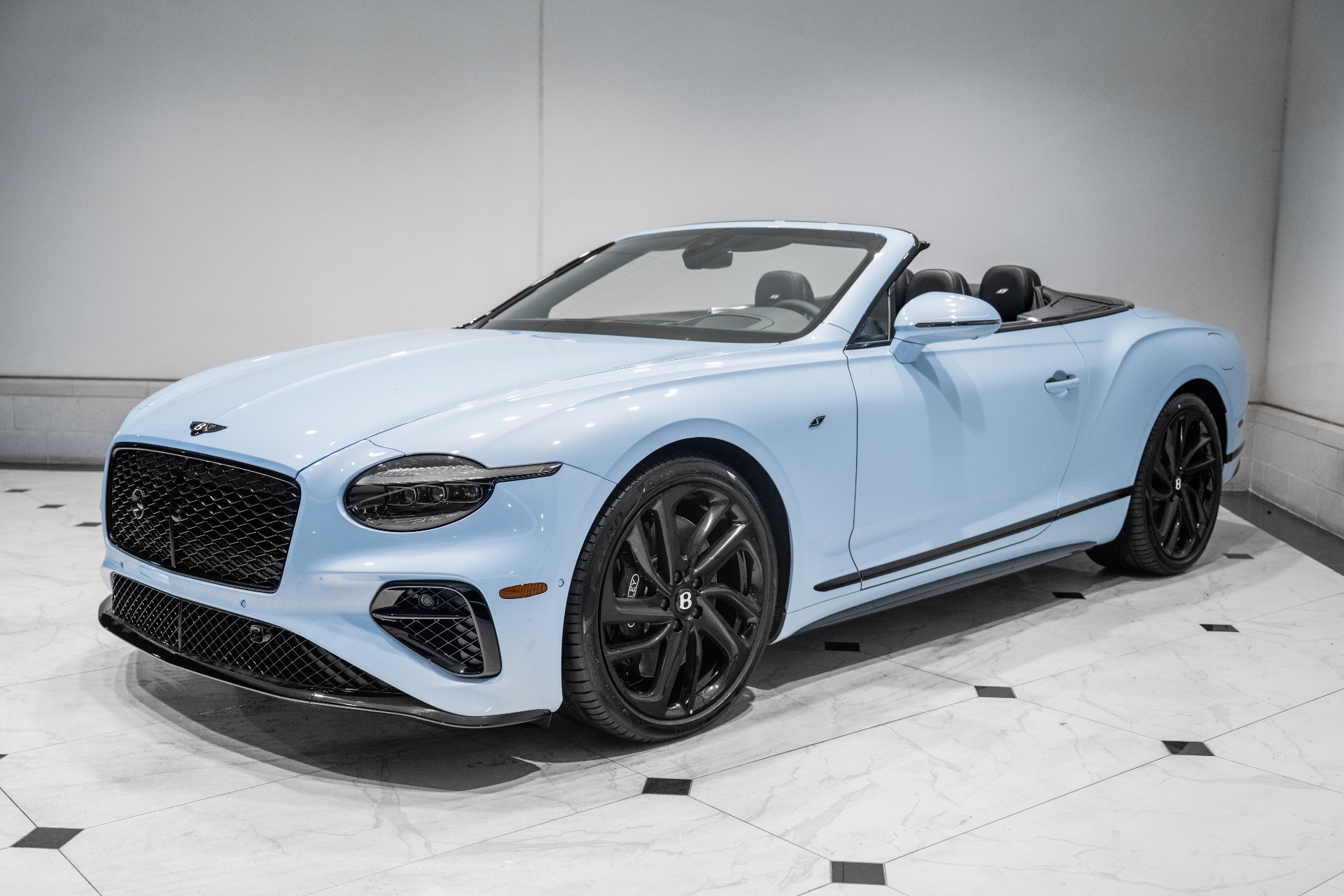 2026 Bentley Continental GTC - Photo 9