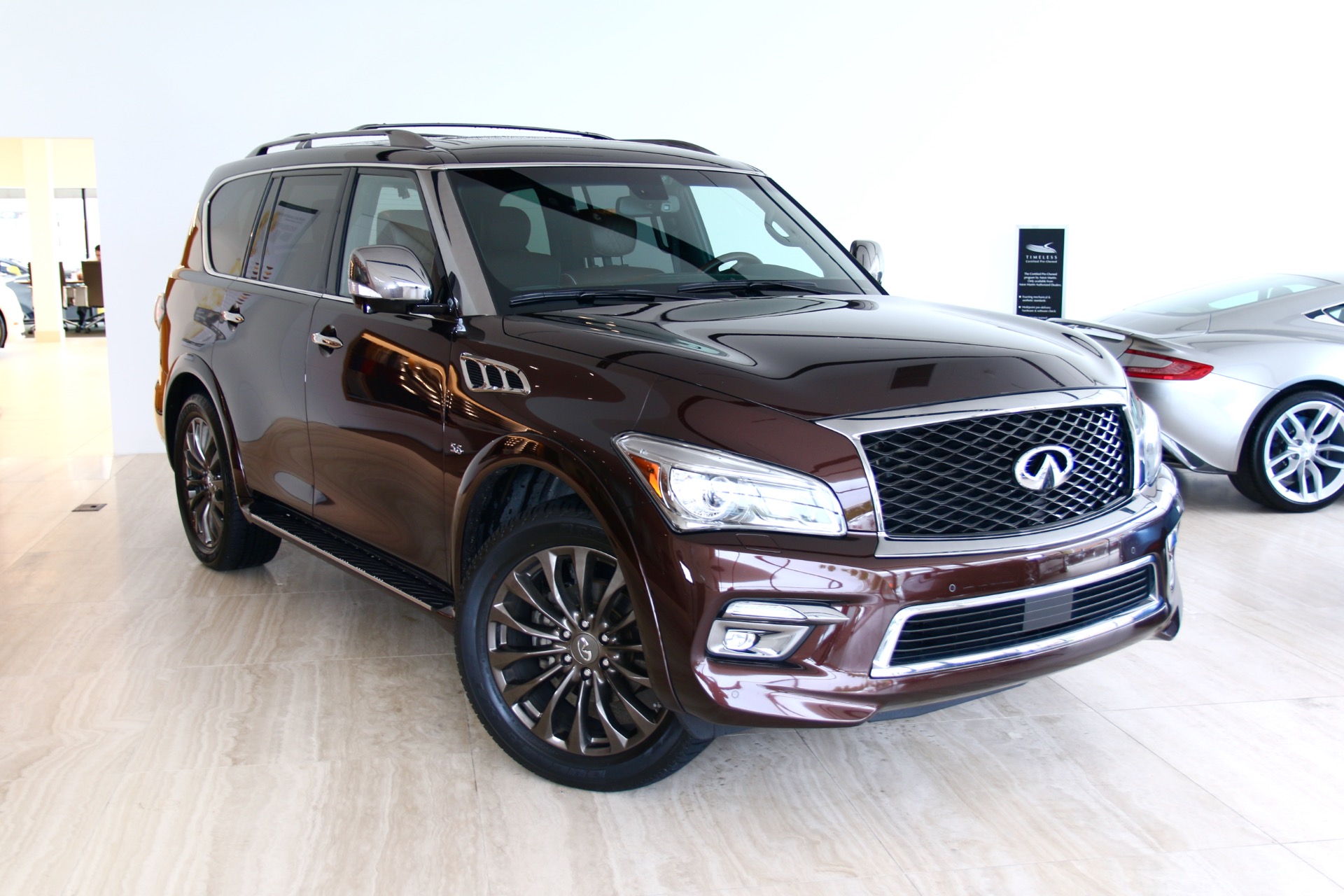 Инфинити кью. Инфинити qx80 2015. Infiniti qx80 2009. Infiniti qx80 Red. Infiniti qx80 красный.