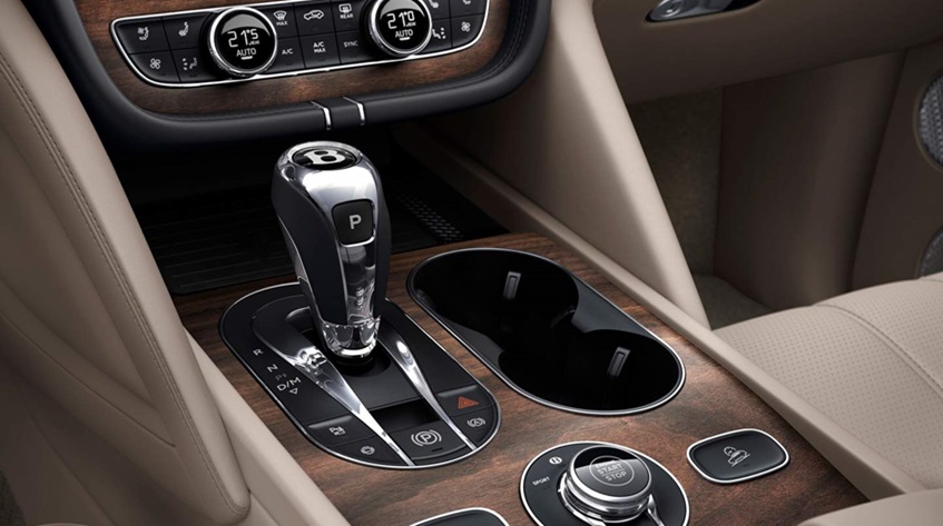 Bentayga EWB A - Centre Console_V1 2604x1736 extendable